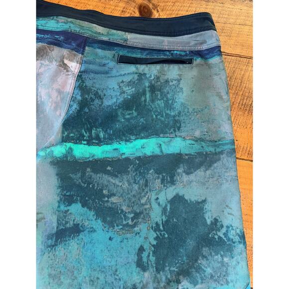 Mens Prana High Seas UPF 50+ Abstract Art Blue Tie Board Shorts Swim Size‎ 36 - Picture 9 of 10